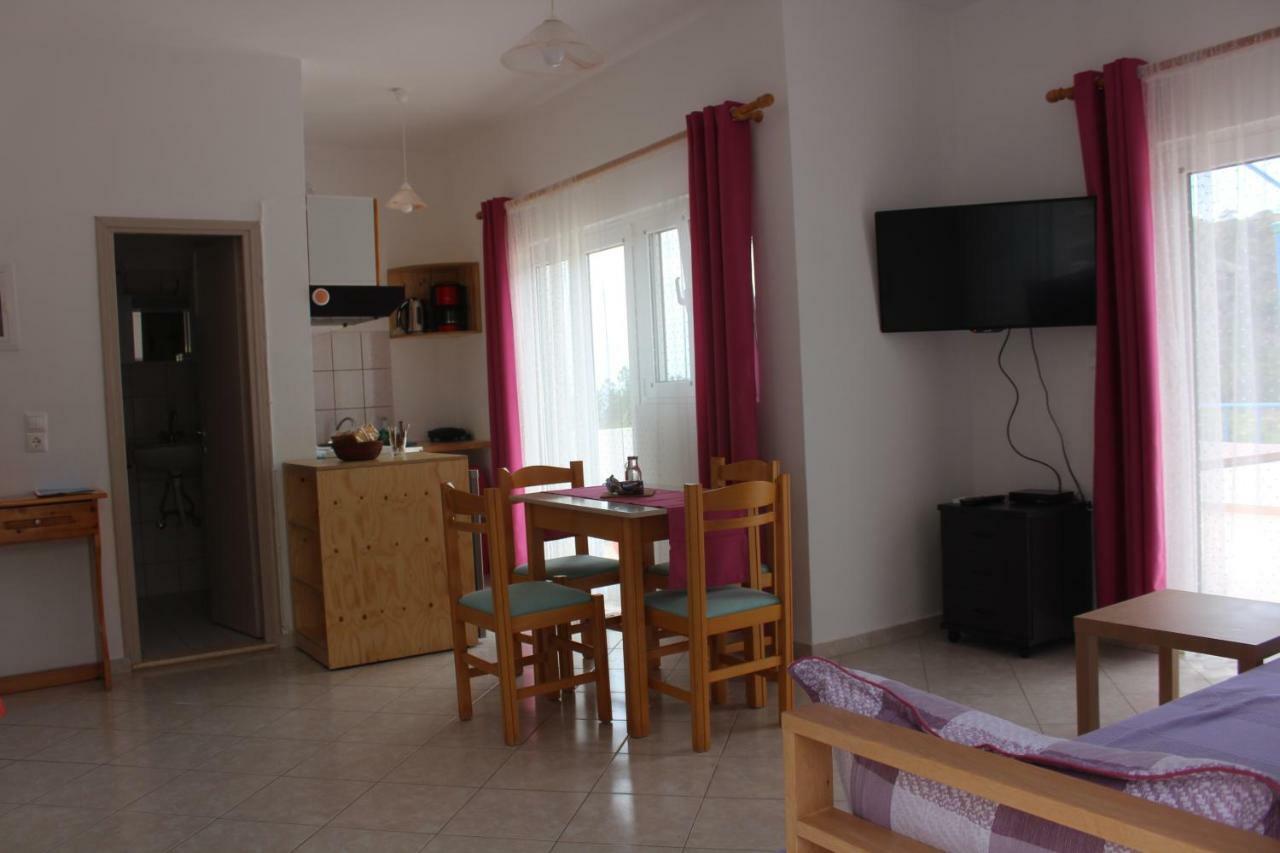 Aaron Studios Apartments Agia Fotia  Dış mekan fotoğraf