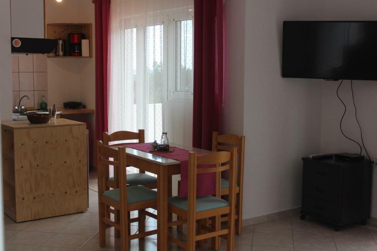 Aaron Studios Apartments Agia Fotia  Dış mekan fotoğraf